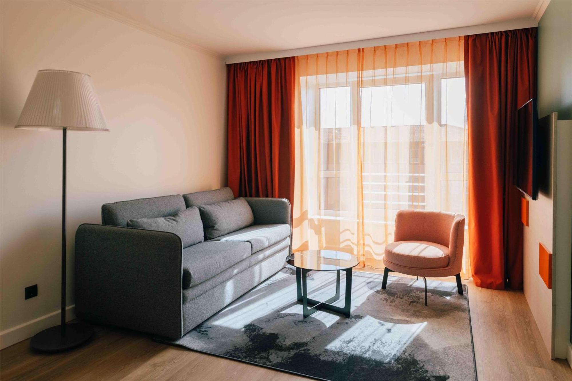 Large Double Room,1680580280:JPEG